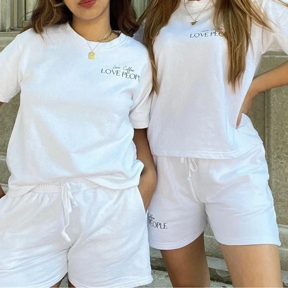 Lounge Set - Picture 2 of 2